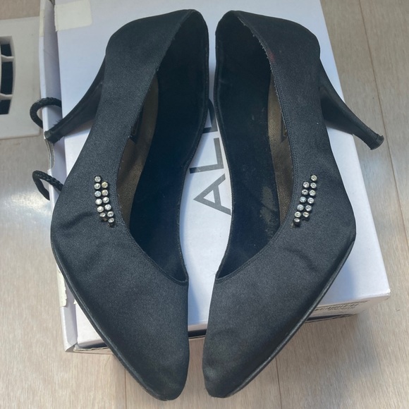 Vintage Italian Heels - Picture 3 of 4